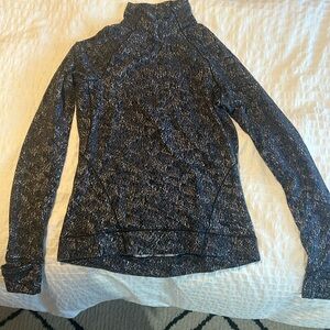 quarter zip up LululemonTop